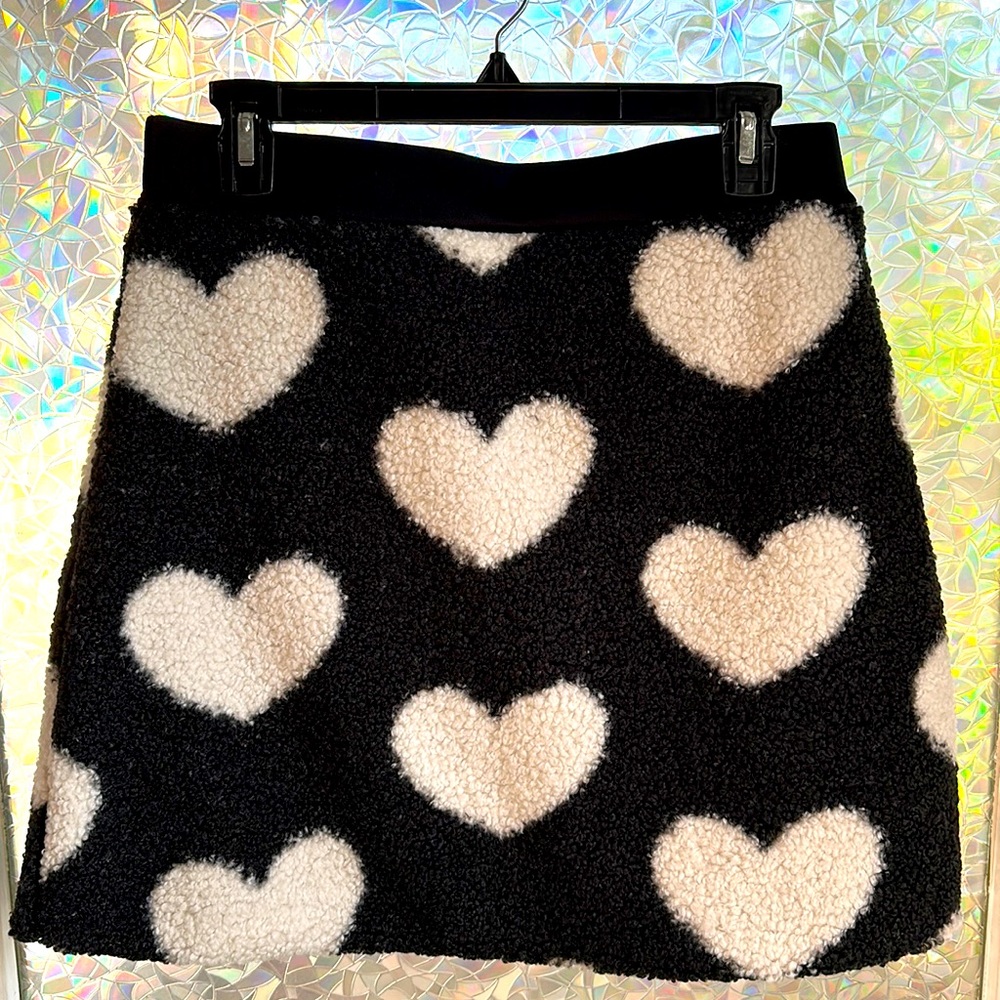 SHEIN - Fuzzy Heart Mini Skirt - Black and White